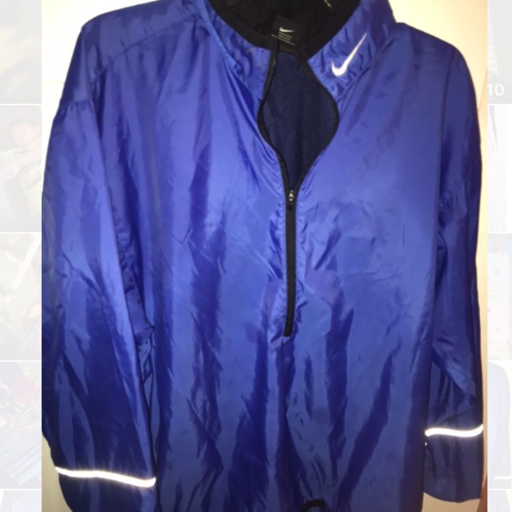 nike windbreaker